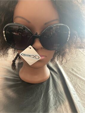 Black Women's Oversized Sunglasses